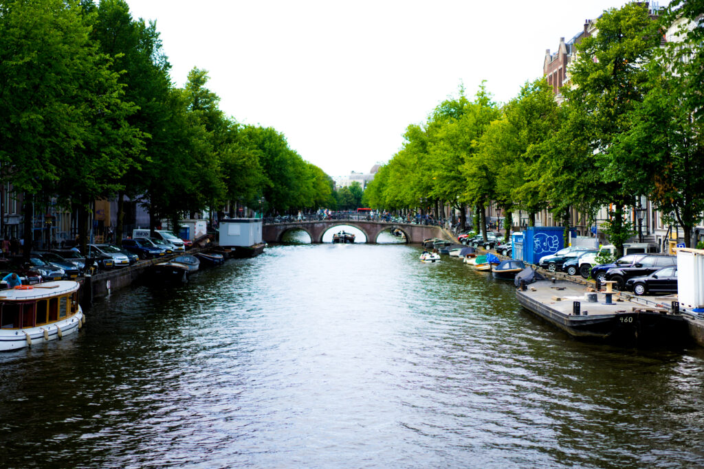 amnsterdam packages from mumbai.